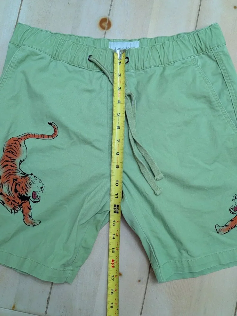 Sun + Stone Tiger Print Green Drawstring Shorts Men’s M